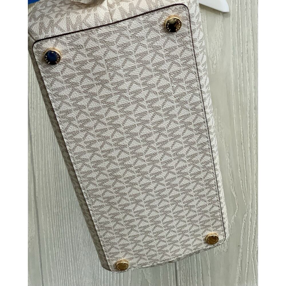 Michael Kors Teagan Large Logo Cream Powder Blush Long Drop Satchel NWT - Picture 6 of 10